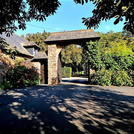 Bed and Breakfast Manoir De La Droulinais Bruz Exterior foto